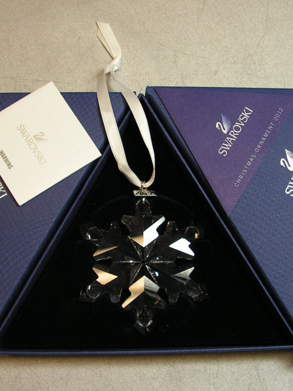 Swarovski Crystal 2012 Annual Edition Snowflake / Star Christmas Ornament